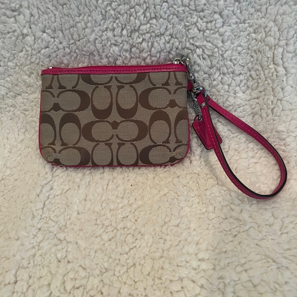 Signature Coach wristlet - Picture 2 of 6